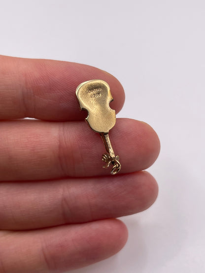9ct gold violin charm