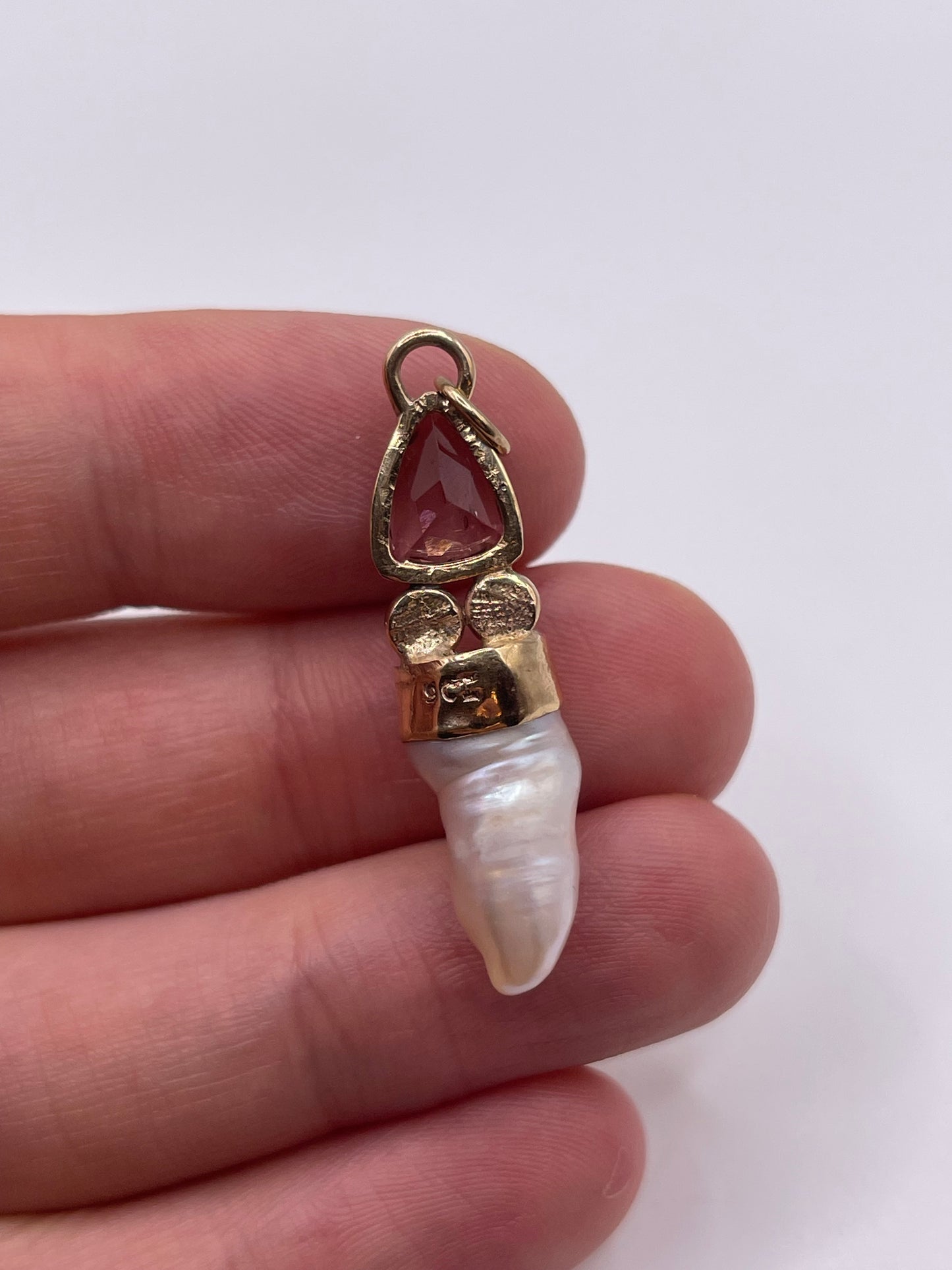 9ct gold tourmaline and pearl pendant