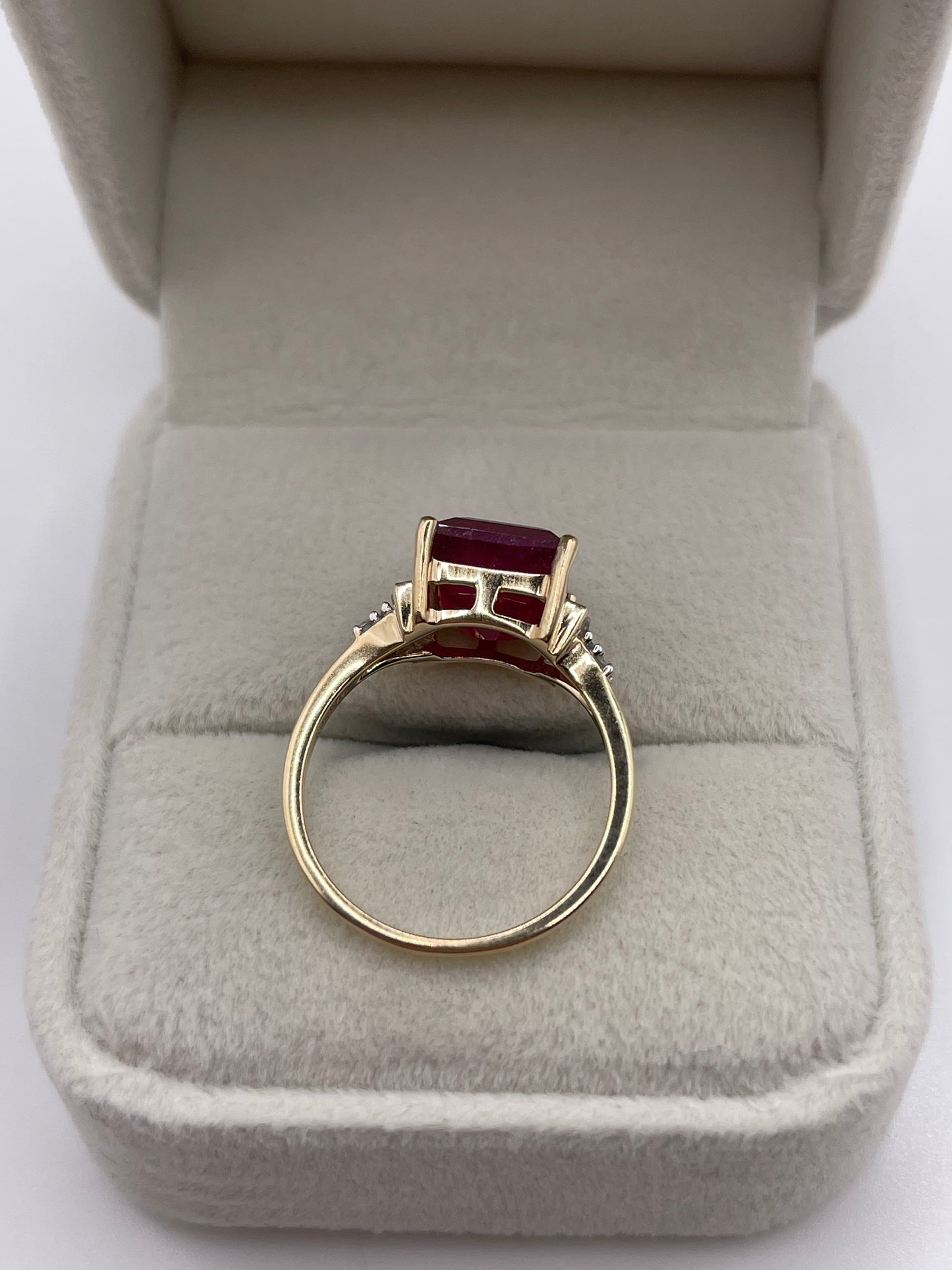 9ct gold ruby and zircon ring