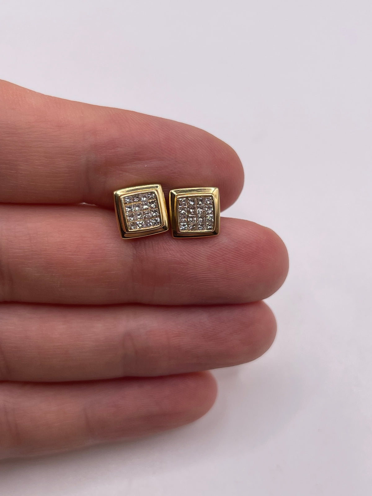 18ct gold diamond earrings