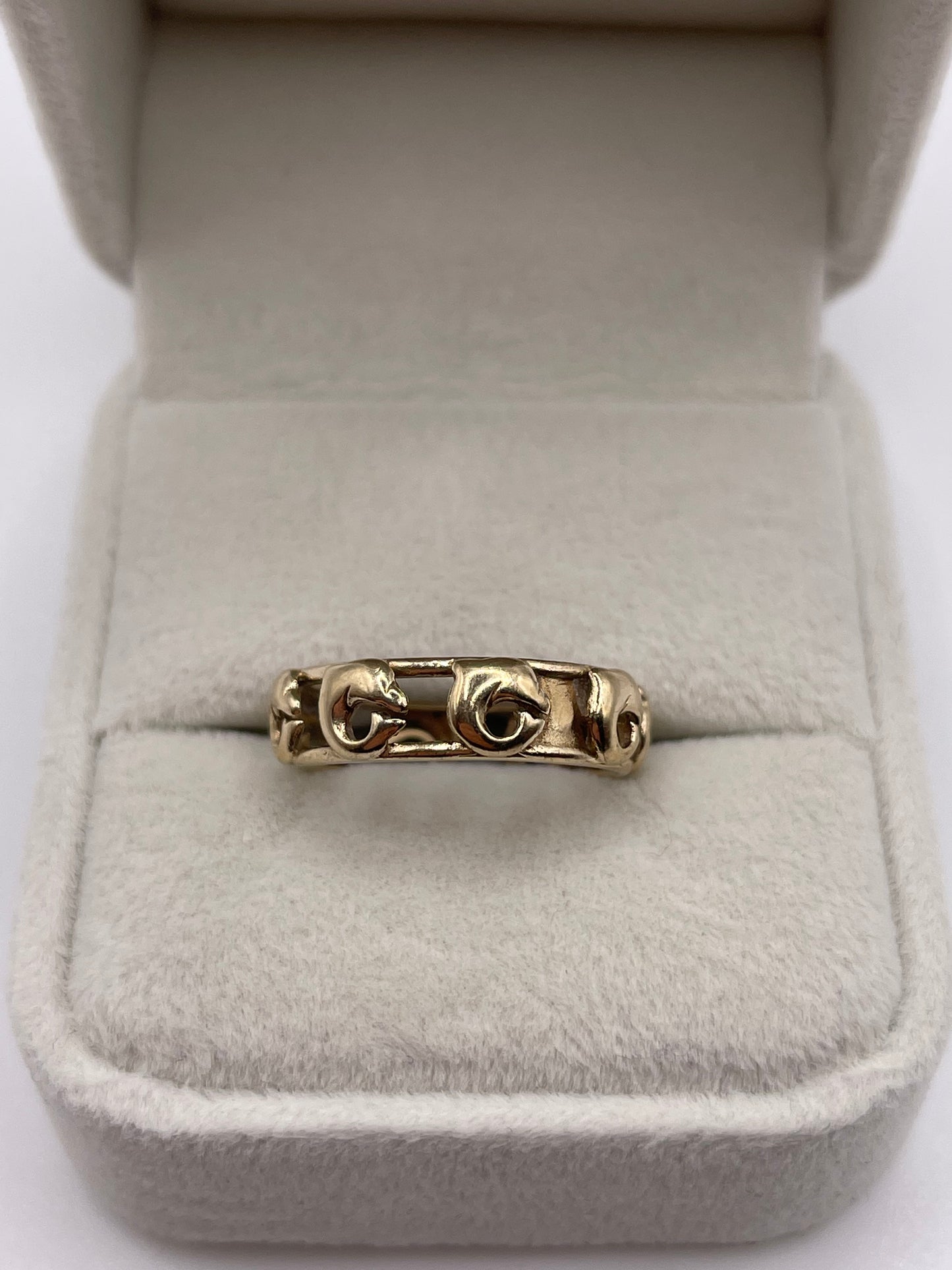 9ct gold dolphin ring