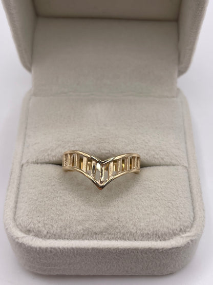 9ct gold wishbone ring