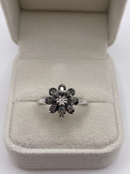 9ct white gold colour change sapphire and diamond ring