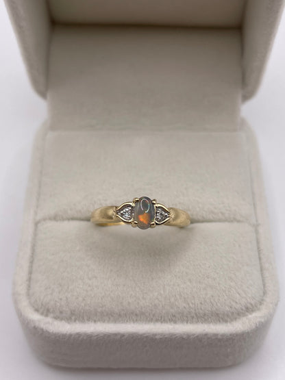 9ct gold opal and zircon ring