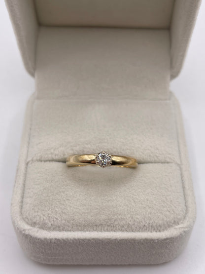 9ct gold diamond ring
