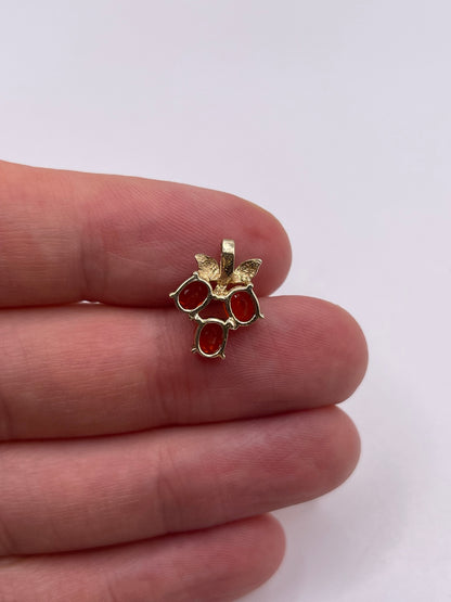9ct gold fire opal pendant