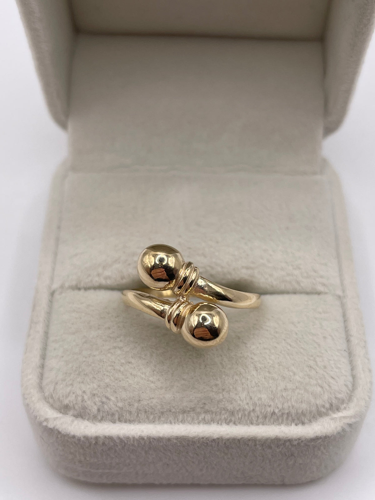 9ct gold torque ring
