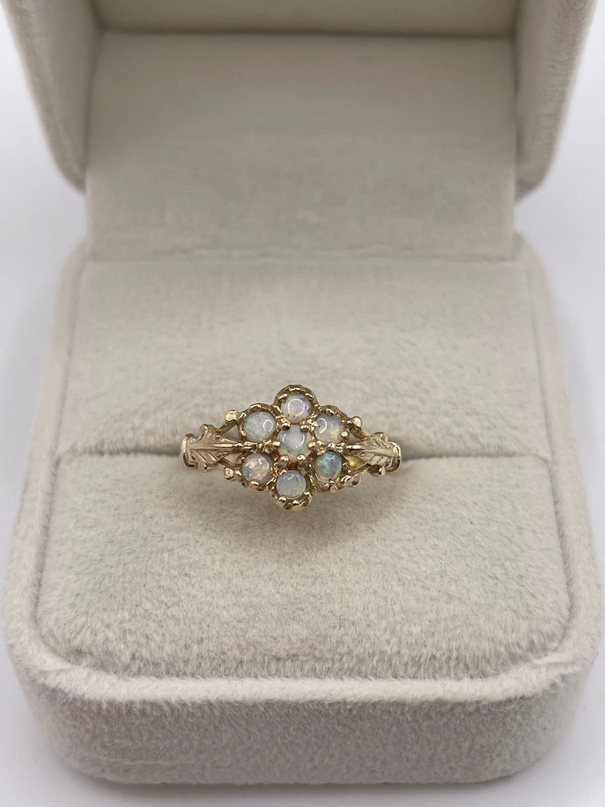 9ct gold opal cluster ring