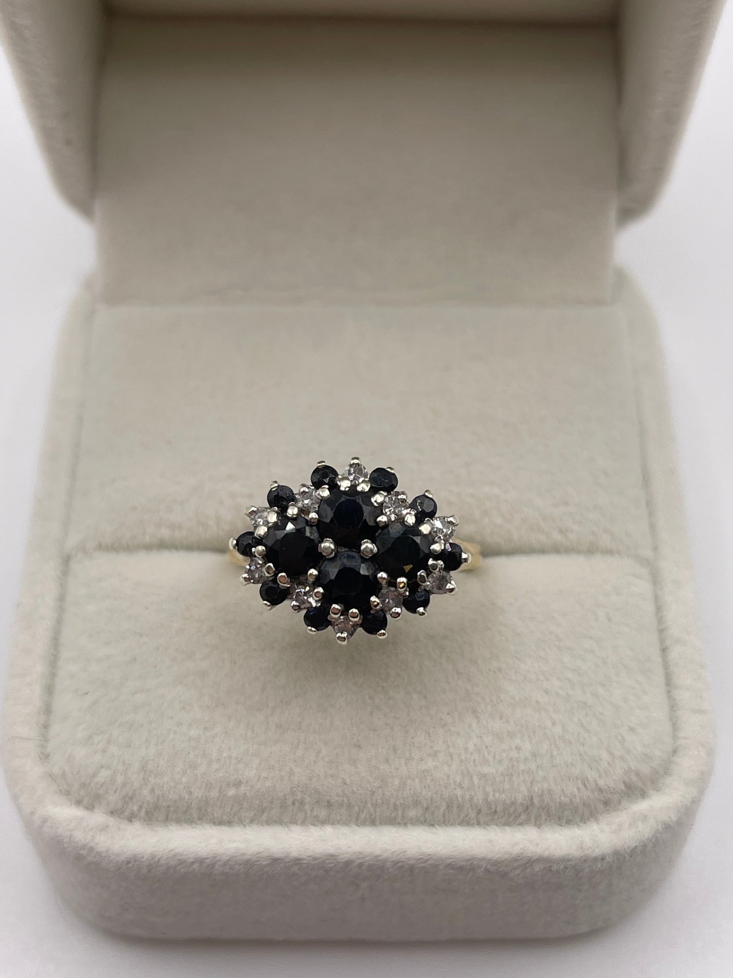 9ct gold sapphire and diamond ring