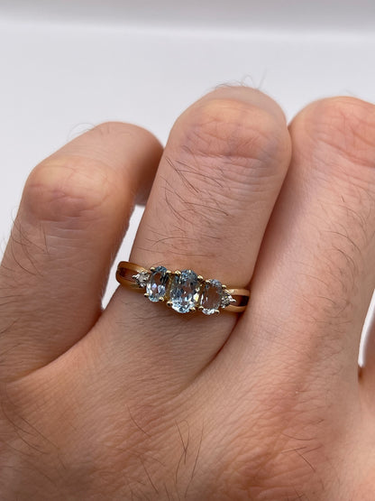 9ct gold topaz and diamond ring