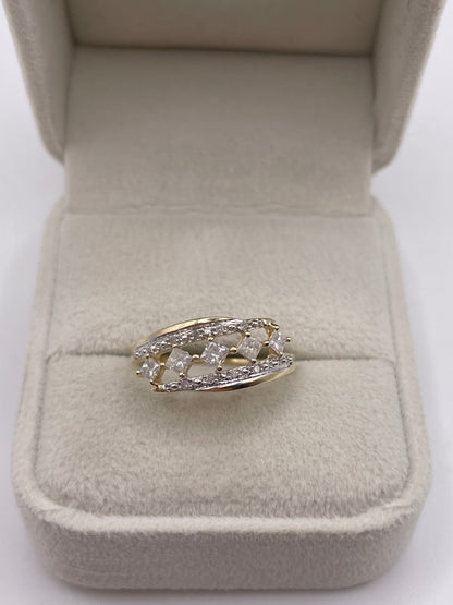 9ct gold diamond cluster ring