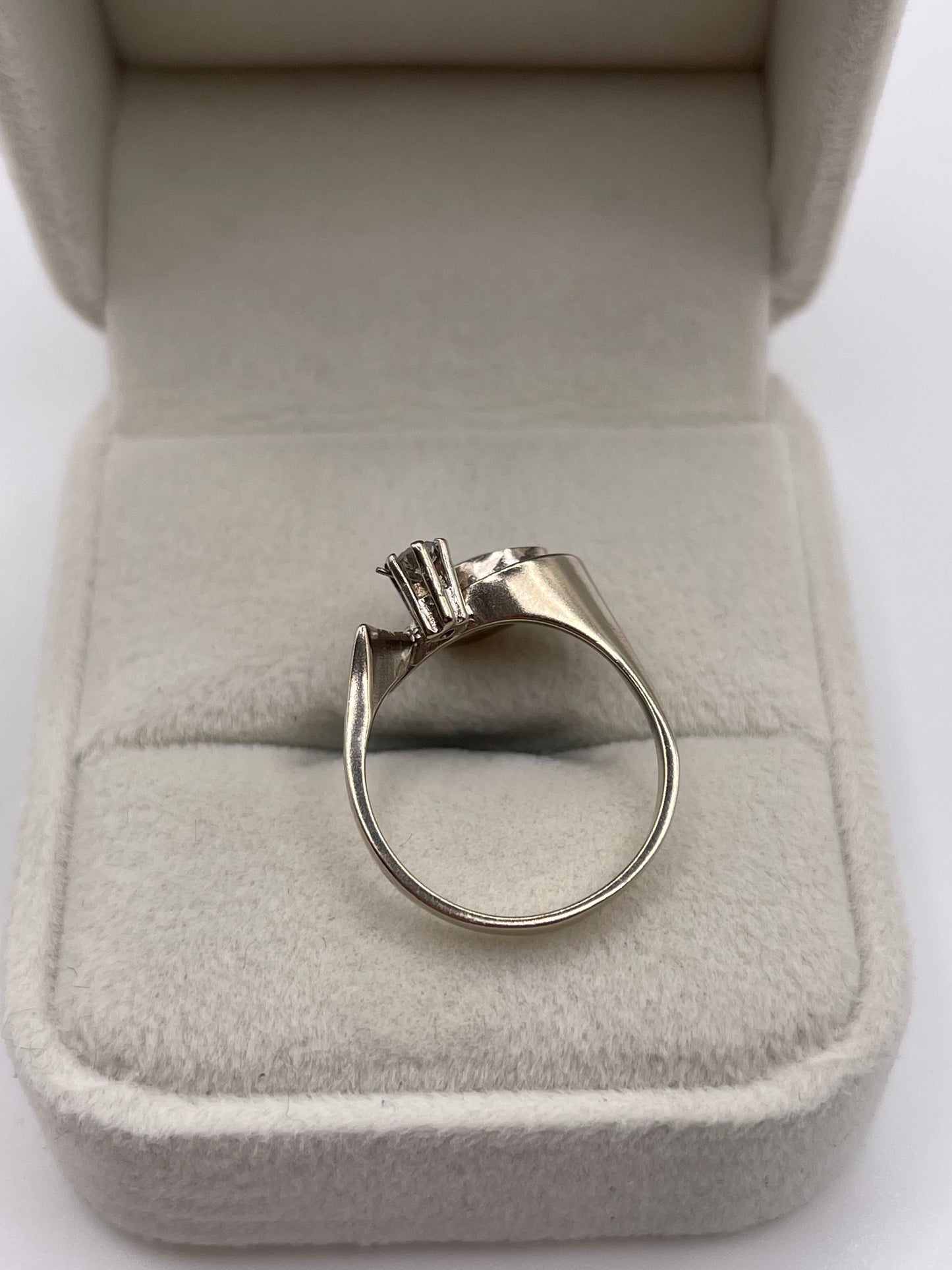 14ct white gold opal triplet and diamond ring