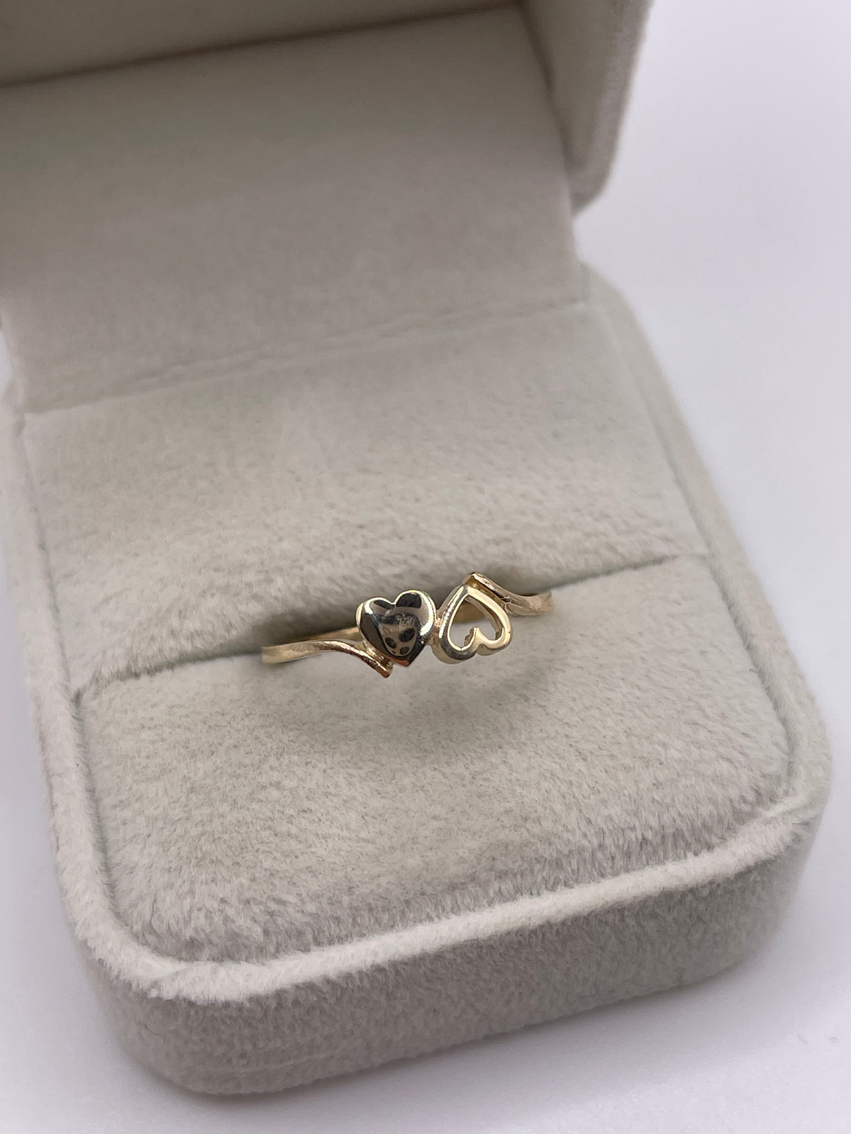 9ct gold heart ring
