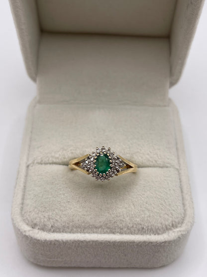 18ct gold emerald and diamond ring