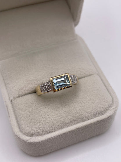 9ct gold aquamarine and diamond ring