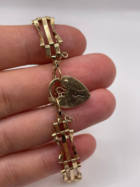 9ct gold padlock bracelet