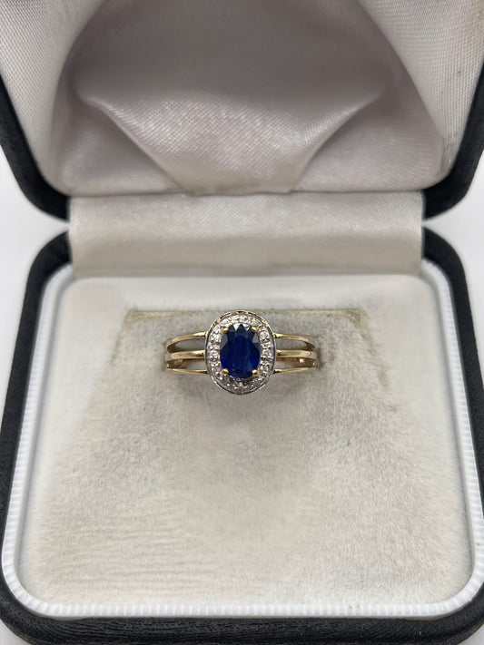 9ct gold kyanite and zircon ring