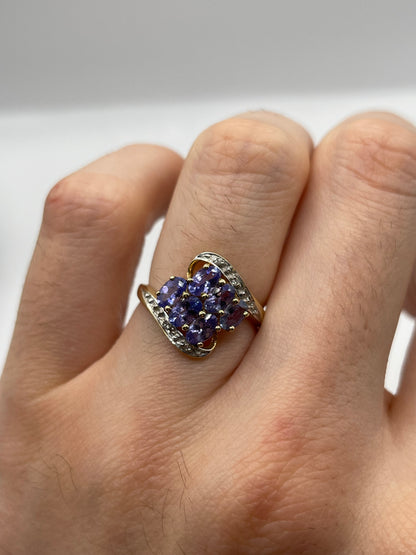 9ct gold tanzanite and diamond ring