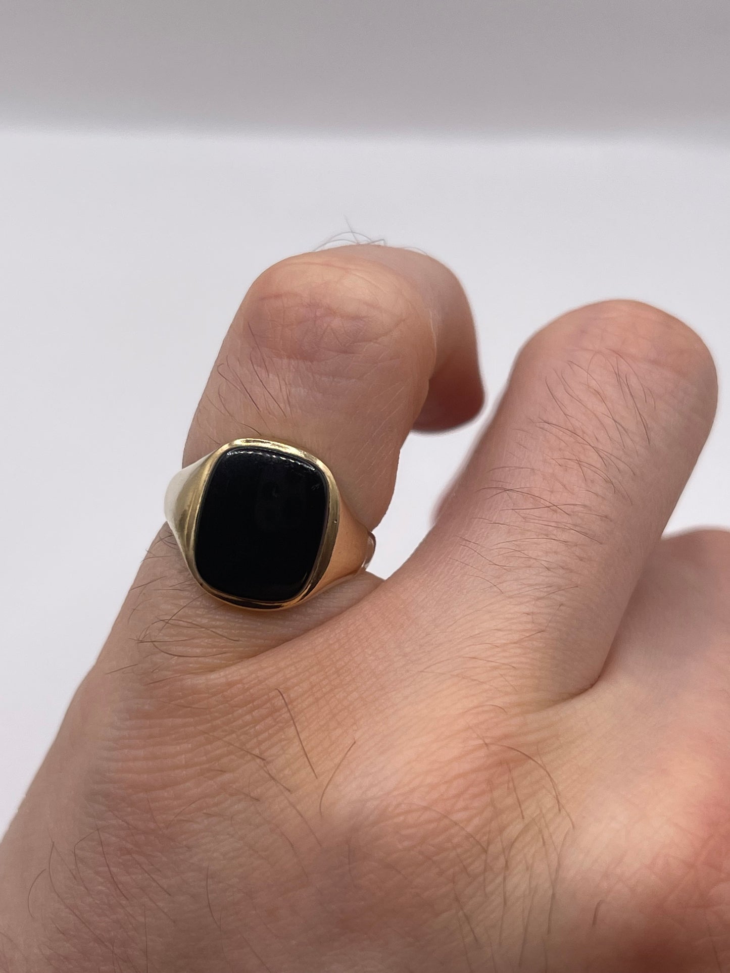 9ct gold onyx signet ring