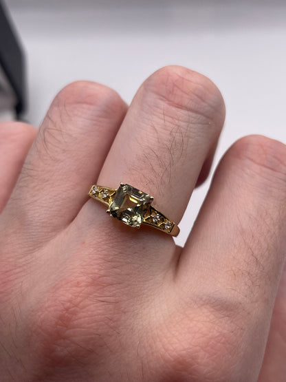 9ct gold quartz and zircon ring