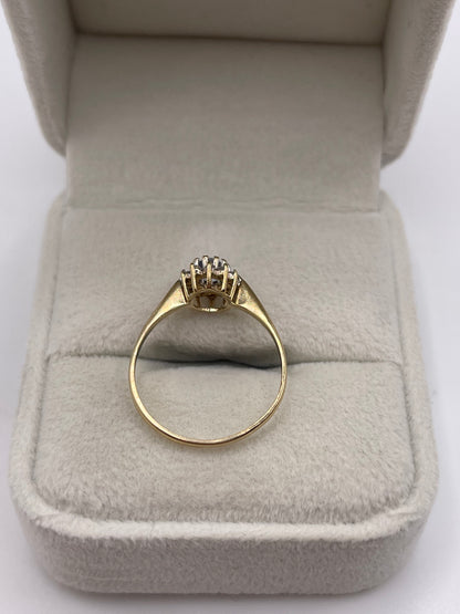 9ct gold sapphire and diamond ring