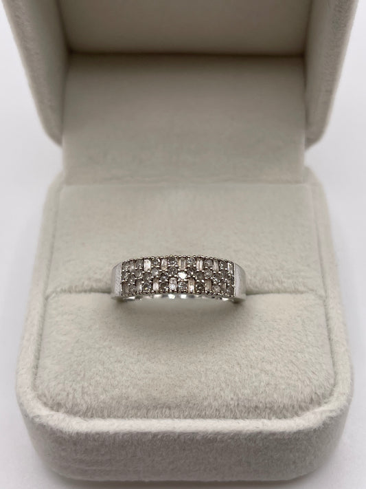 9ct white gold diamond cluster ring