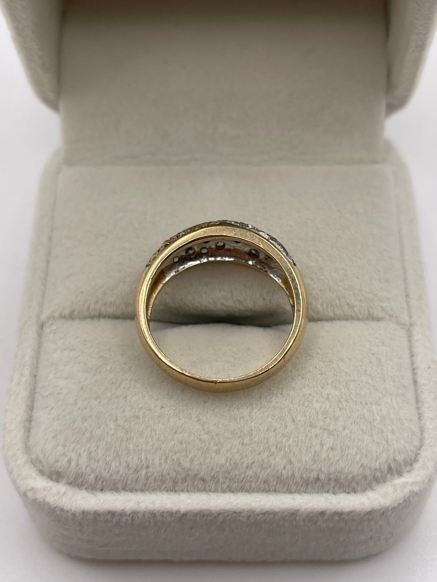 9ct gold diamond cluster ring