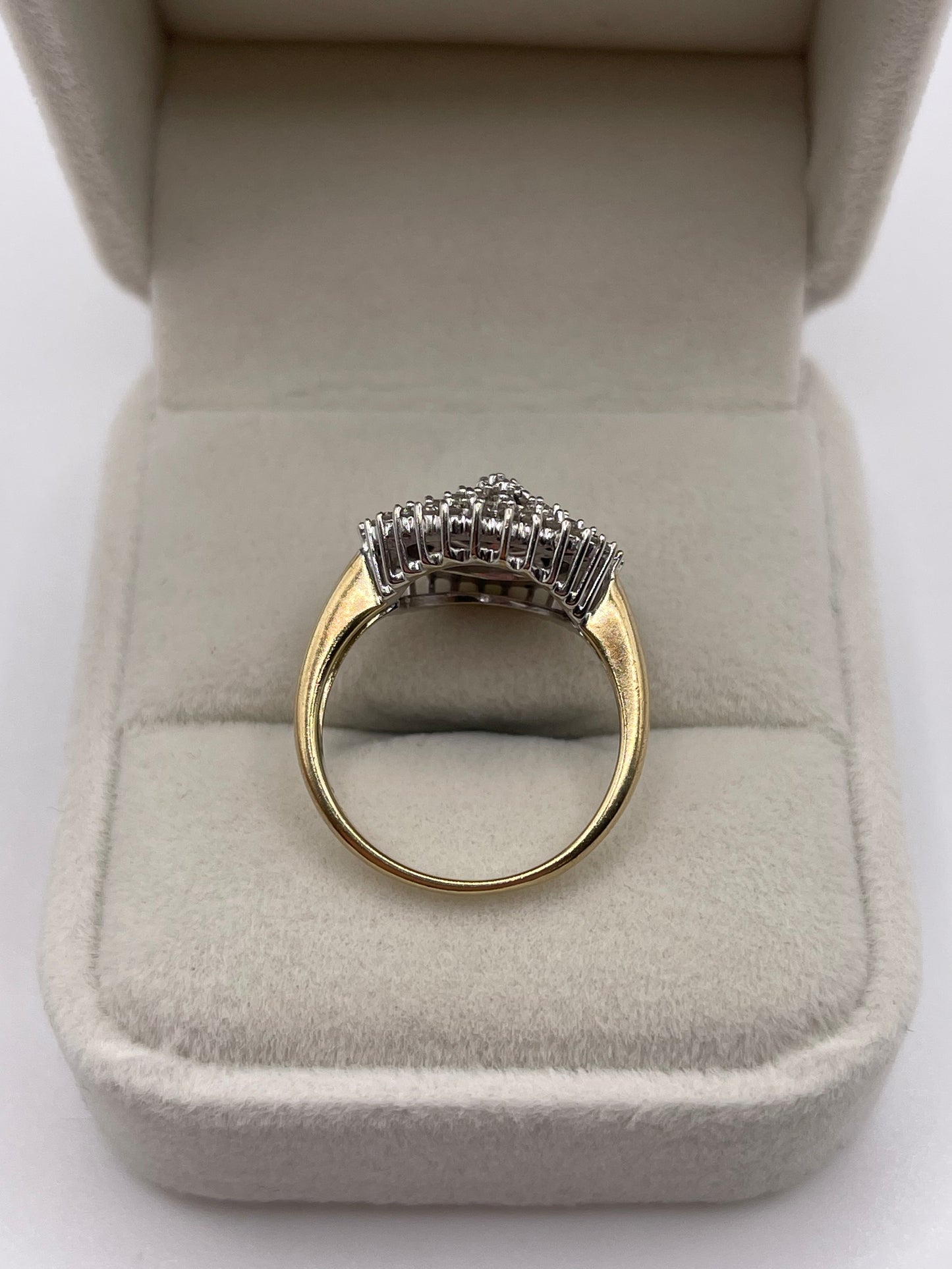 9ct gold diamond cluster ring