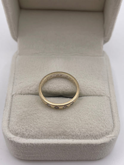 18ct white gold diamond ring