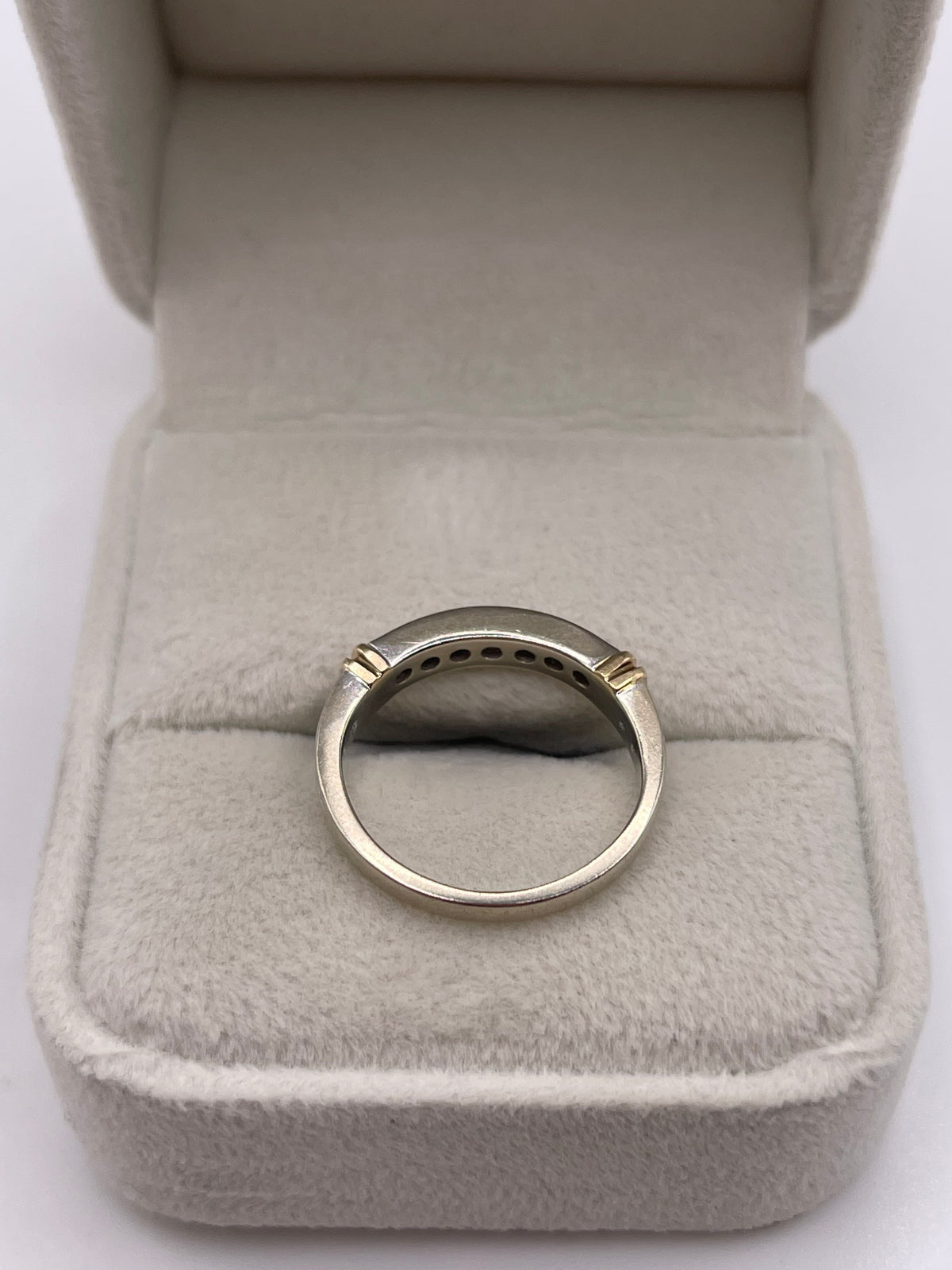 9ct two tone gold diamond ring