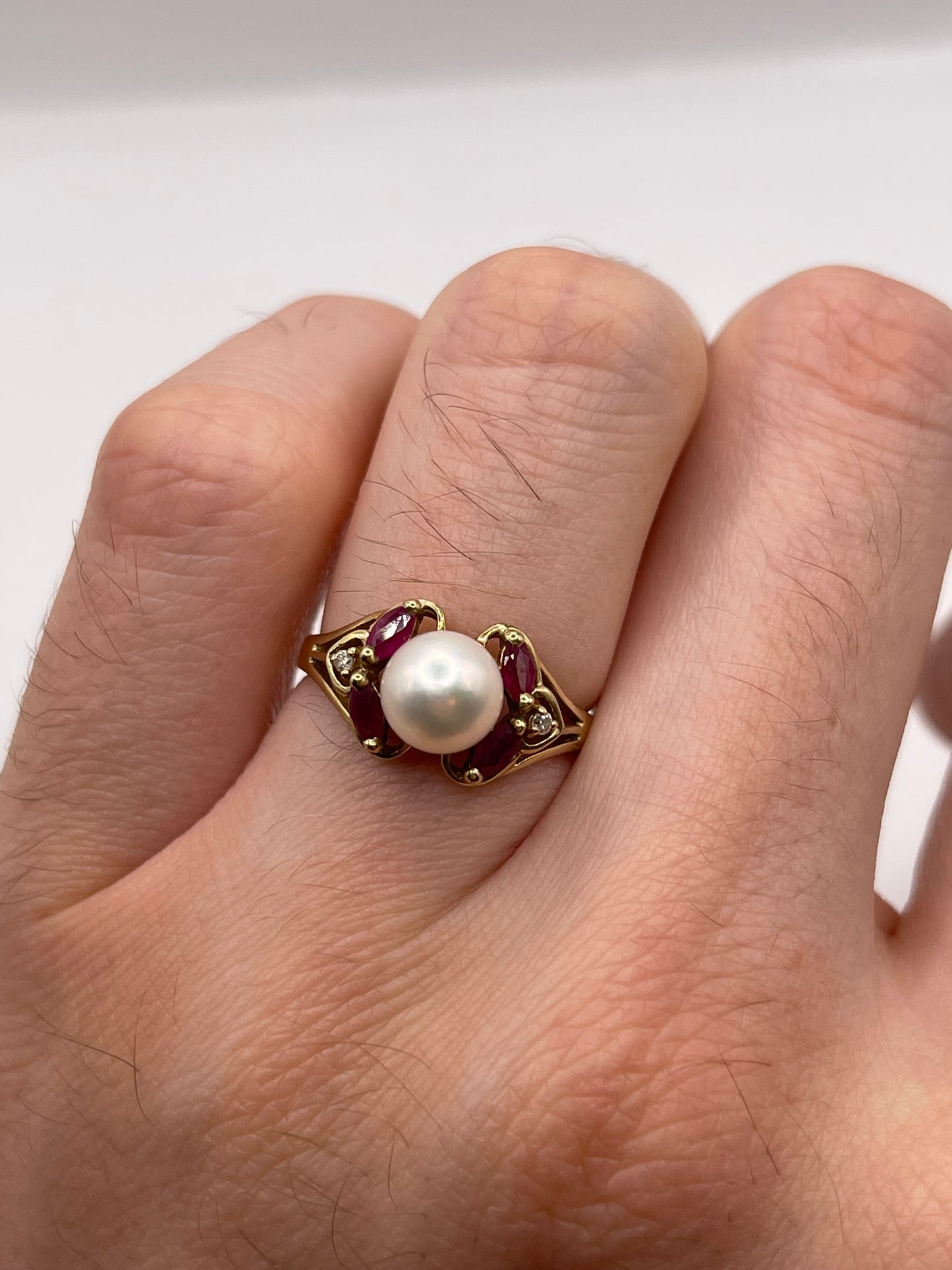 9ct gold pearl, ruby and diamond ring