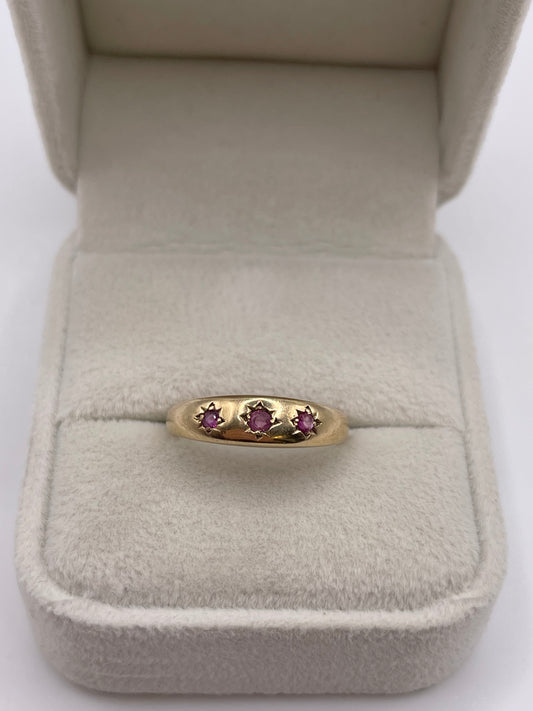 9ct gold ruby gypsy ring