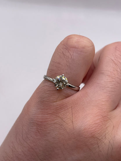 Platinum 0.82ct diamond ring