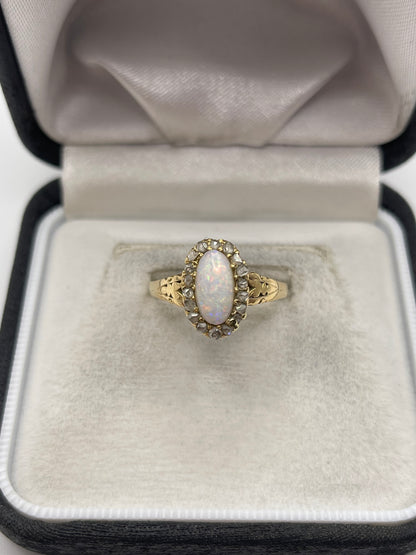 18ct gold opal and diamond ring
