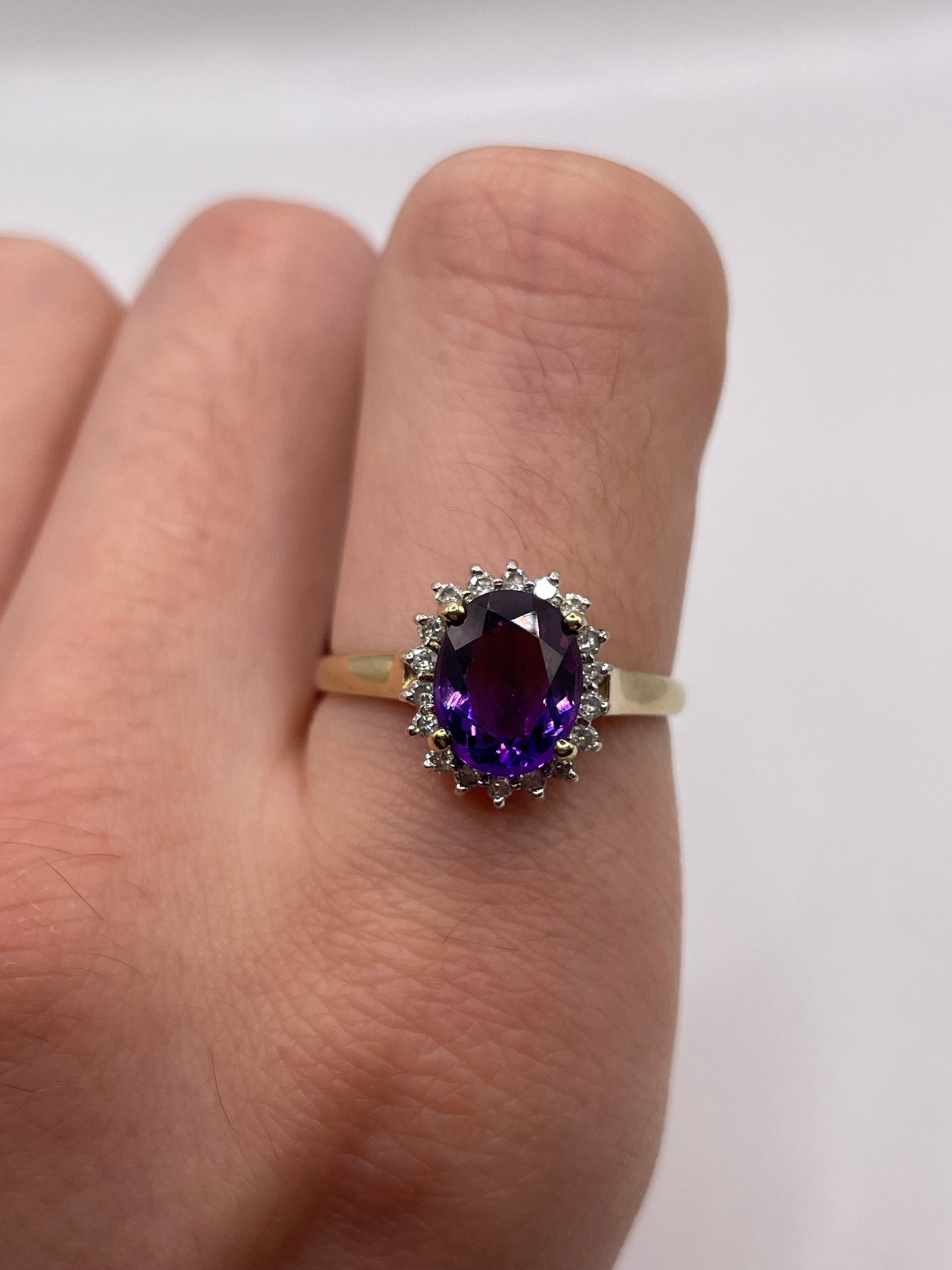 9ct gold amethyst and diamond ring
