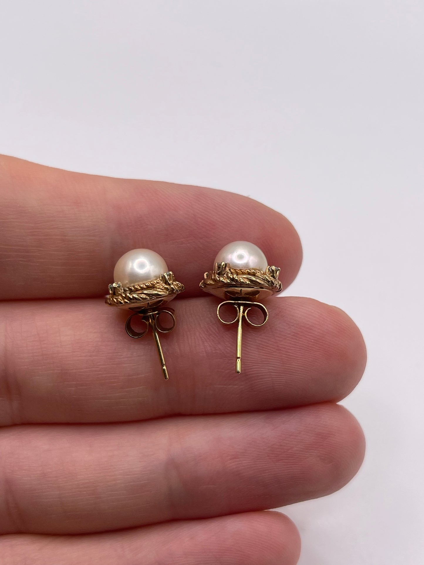 9ct gold pearl and diamond earrings