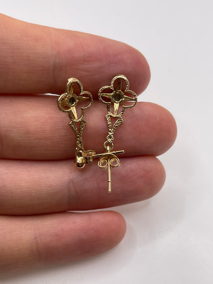 9ct gold emerald earrings