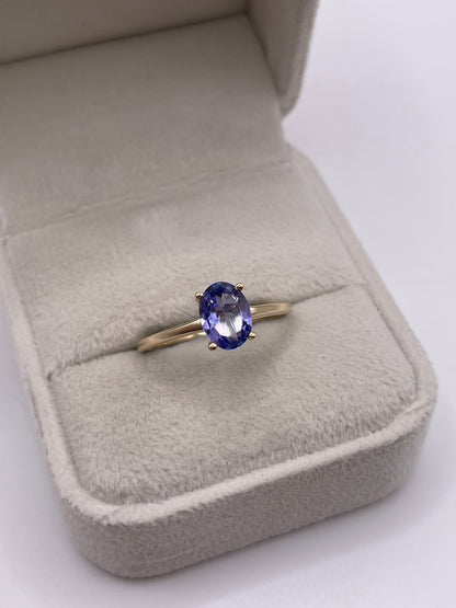 9ct gold tanzanite ring