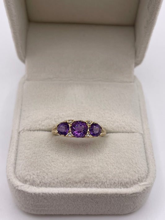 9ct gold amethyst and diamond ring