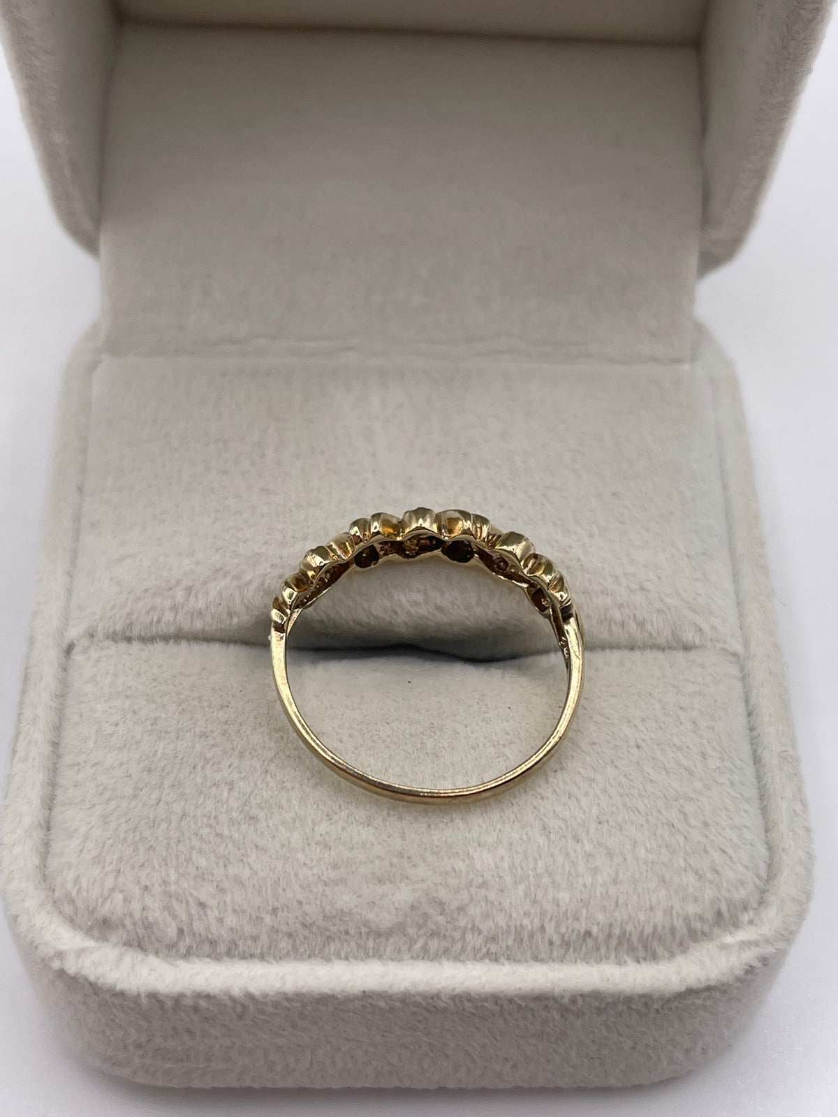 9ct gold diamond ring