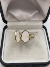 Load image into Gallery viewer, 9ct gold locket ring

