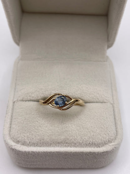 9ct gold sapphire ring