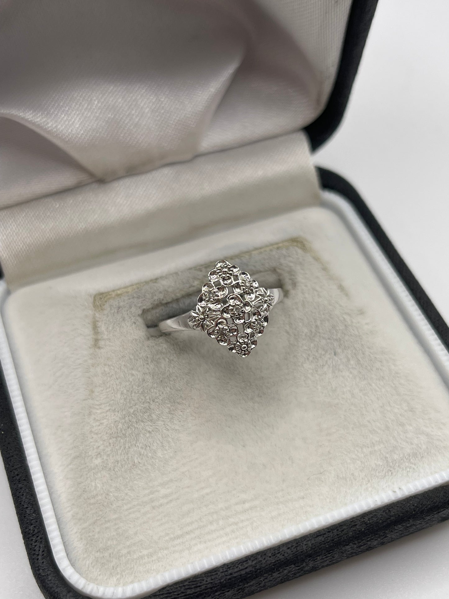 9ct white gold diamond cluster ring