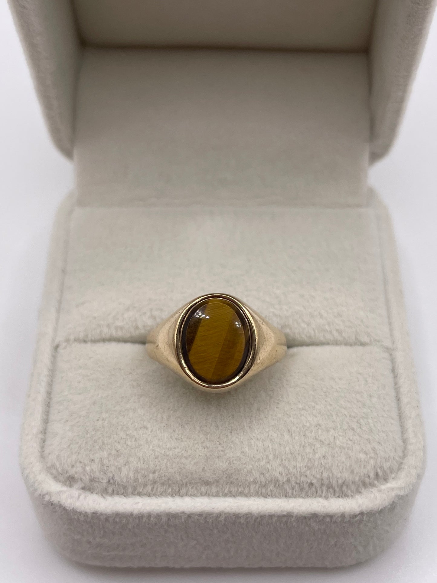 9ct gold tigers eye ring
