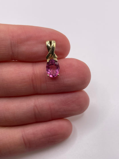 9ct gold pink topaz pendant