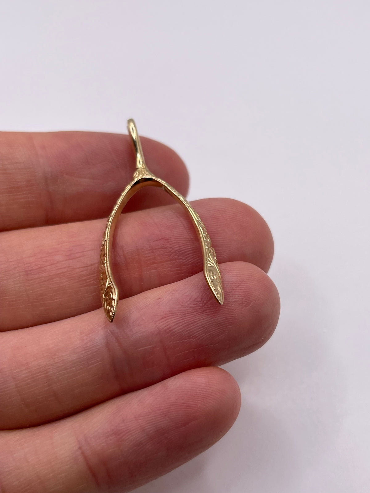 9ct gold wishbone pendant