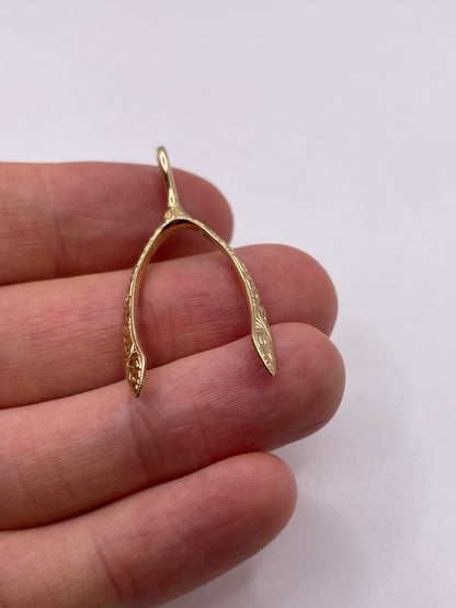 9ct gold wishbone pendant
