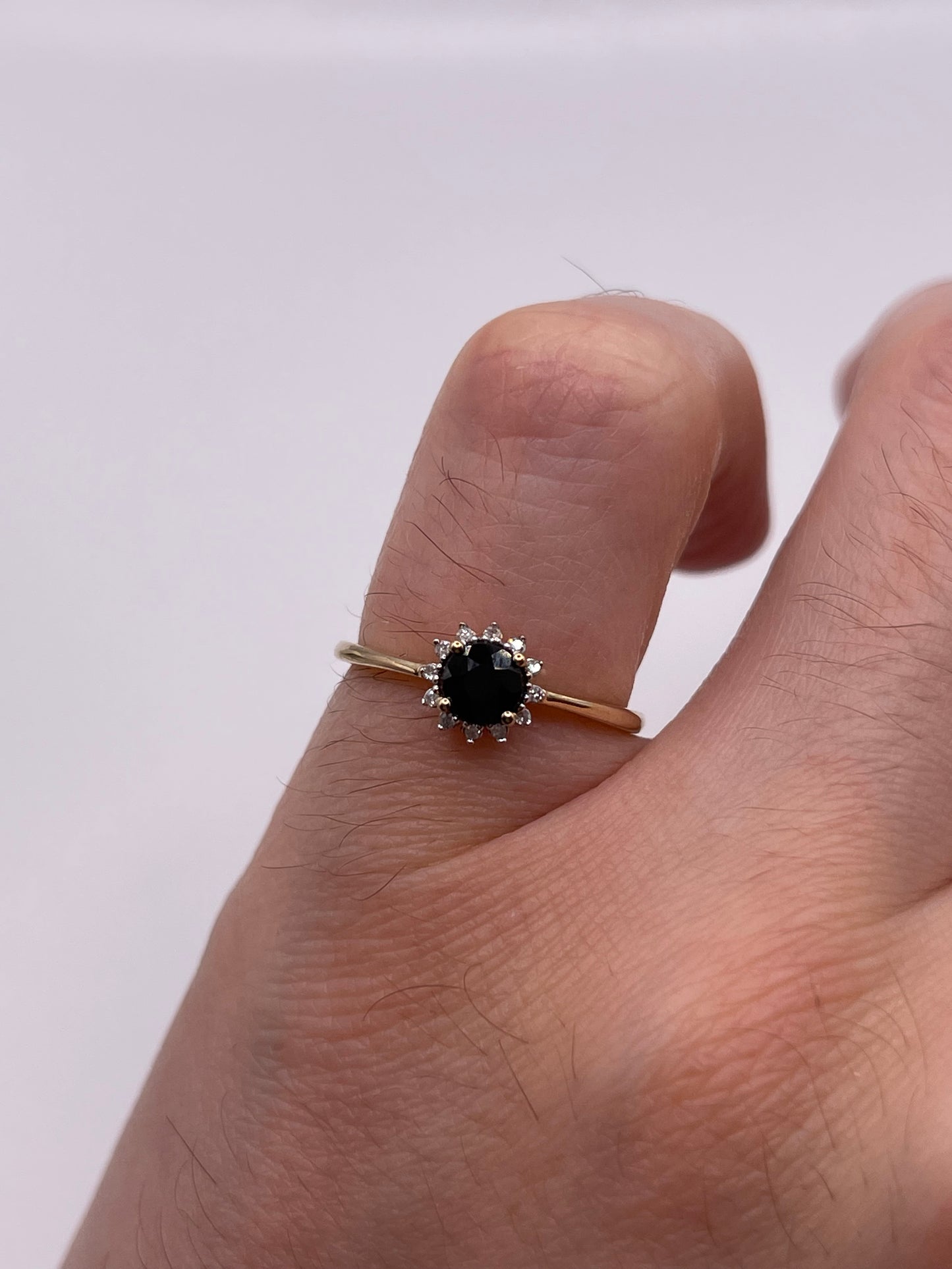 9ct gold sapphire and diamond ring