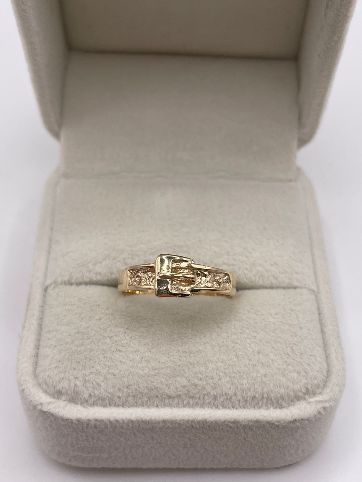 9ct gold buckle ring
