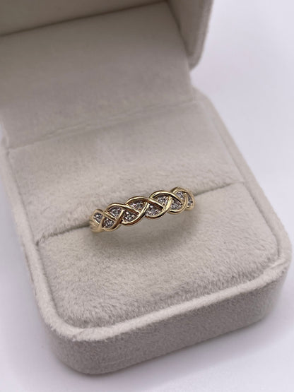 9ct gold diamond ring